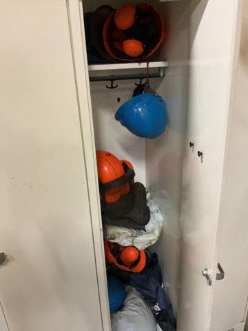 1406728-5 3 st. Omklädningsskåp