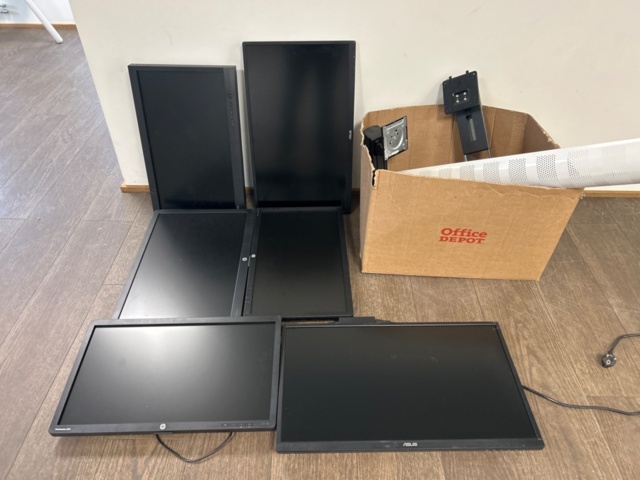 1442421-1 Computer screens 6pcs