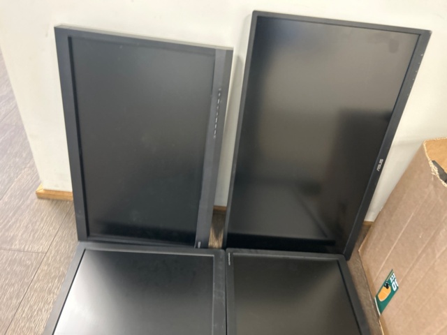 1442421-3 Computer screens 6pcs