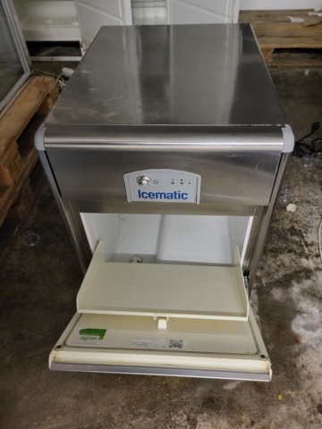 1455765-6 Icematic E25 A IX – Ice machine, (serviced)