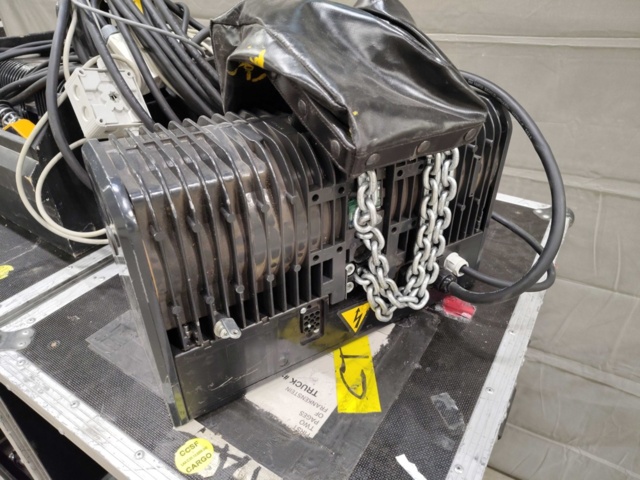 1455491-2 Kättingtelfer med kablage och två transportlådor