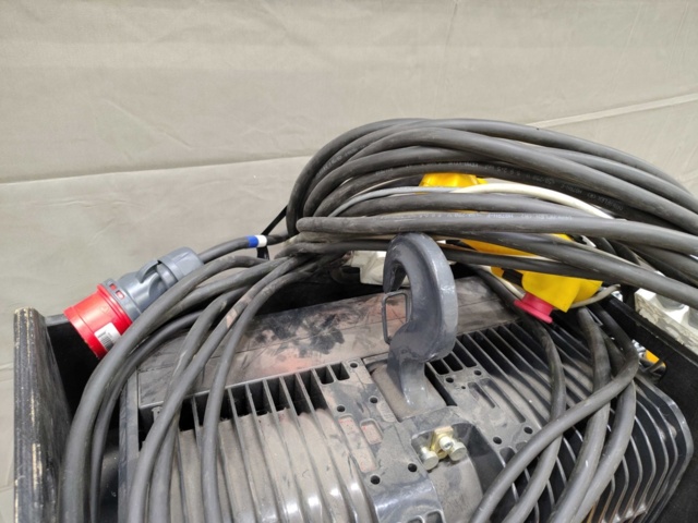 1455491-5 Kättingtelfer med kablage och två transportlådor