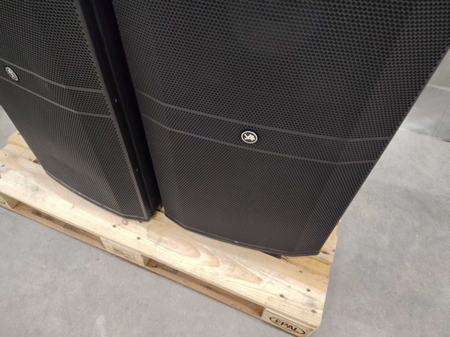 1455492-2 Högtalare 2 st – Mackie DRM315, 2300 W, med skyddshöljen