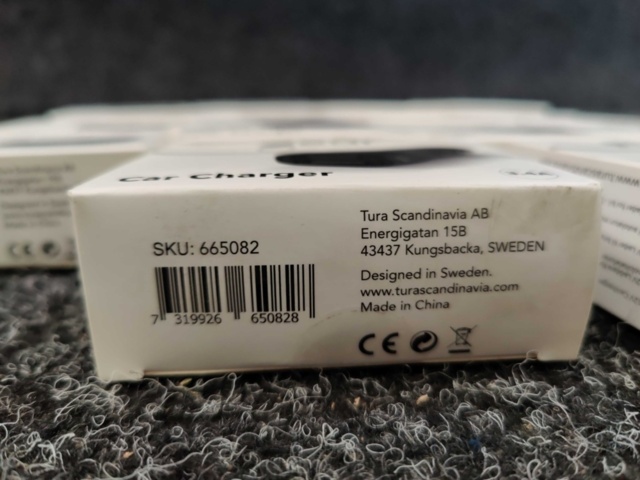 1449573-7 14 st 12V Laddare