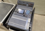 1455497 Digital mixer i case – Yamaha, DM1000, MB1000 meterbridge