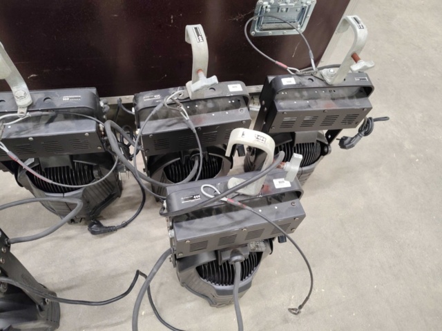 1455498-4 Strålkastare i case 6 st – Elation, OPTI PAR CDM 150