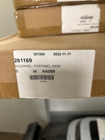 1442430-3 Lagerhylla 3 sektioner med innehåll