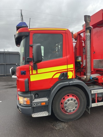 1338336-10 Lastväxlare med rökskydd / utryckningsfordon Scania -1999