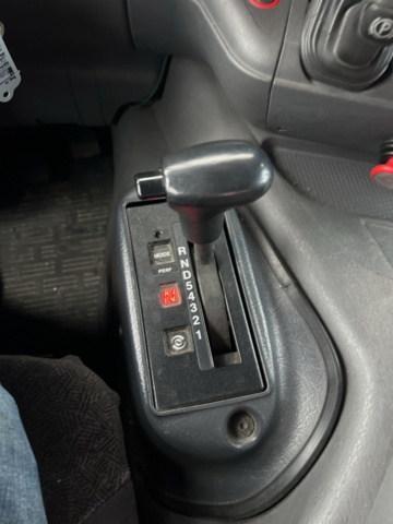 1338336-29 Lastväxlare med rökskydd / utryckningsfordon Scania -1999