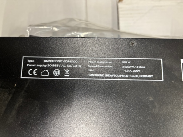 1442460-4 Musikanläggning