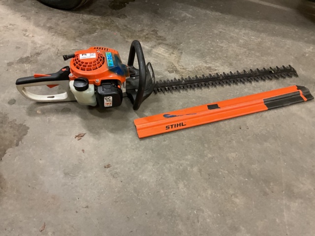 1406753-6 Häcksax STIHL