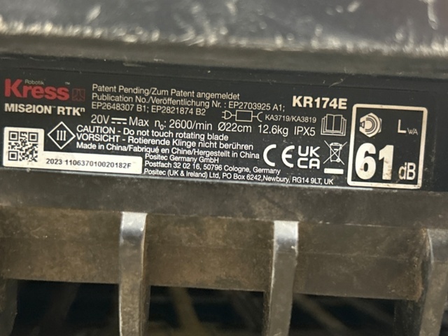 1442445-4 Robotgräsklippare Kress, 2st med laddstationer