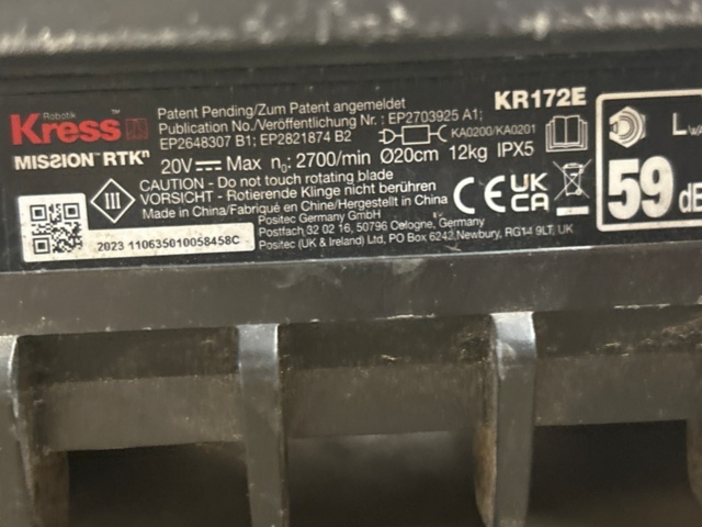 1442445-6 Robotgräsklippare Kress, 2st med laddstationer