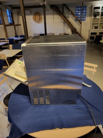 1455765-4 Icematic E25 A IX – Ice machine, (serviced)