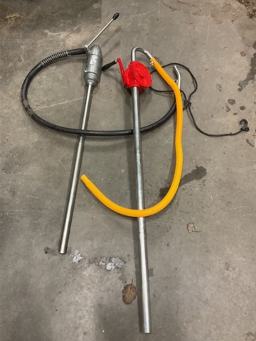 1406771-5 2 st. Handpumpar