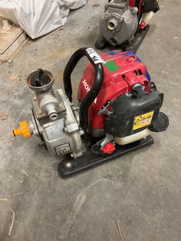1406788-1 Vattenpump  Honda