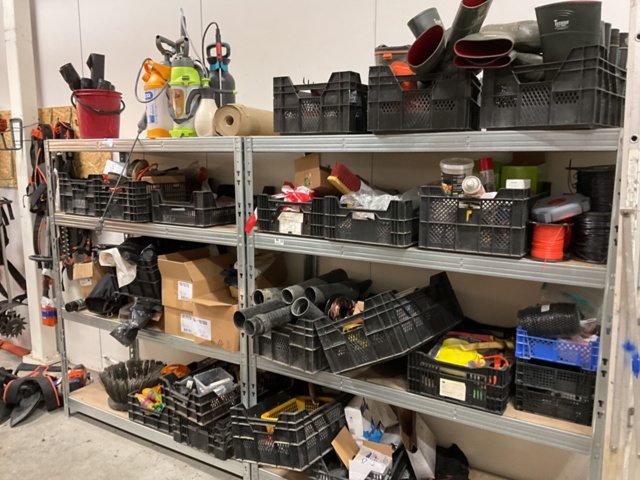 1406797-1 Allt i hyllan