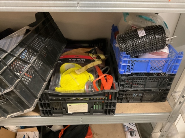 1406797-7 Allt i hyllan