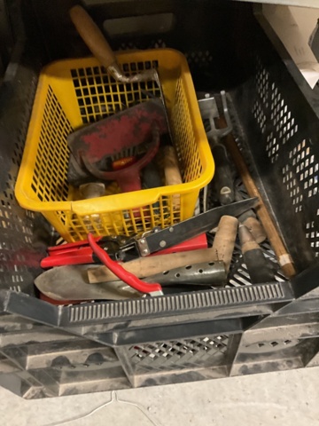 1406797-15 Allt i hyllan