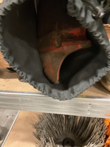 1406797-16 Allt i hyllan