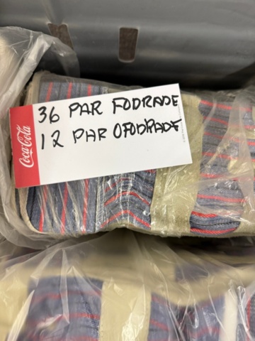 1352302-3 36 par nya fodrade arbetshandskar samt 12 par ofodrade