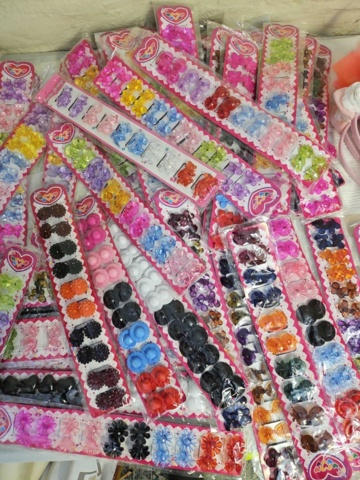 1408856-9 Håraccessoarer, pärlset m.m.