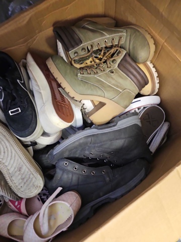 1408857-3 Skor, blandat parti – olika modeller och storlekar