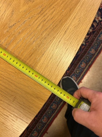 1423697-12 Soffgrupp med diverse möbler och inredning