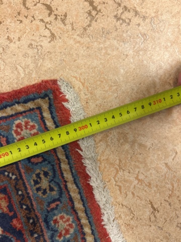 1423697-19 Soffgrupp med diverse möbler och inredning