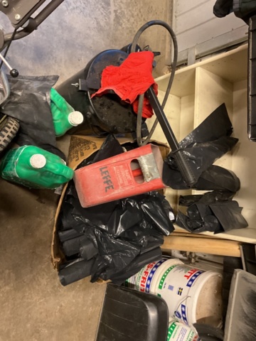 1406826-6 Allt på väggen