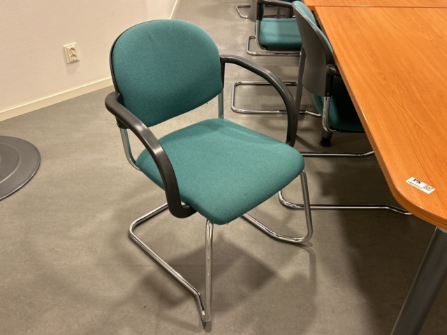 1457211-4 Conference tables and chairs