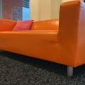 1457213-3 Skinnsoffa orange