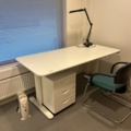 1457214-2 Kontorsinredning - Skrivbord, whiteboard, mm.
