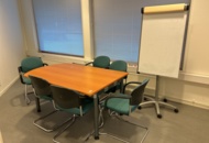 1457215 Konferensbord och stolar