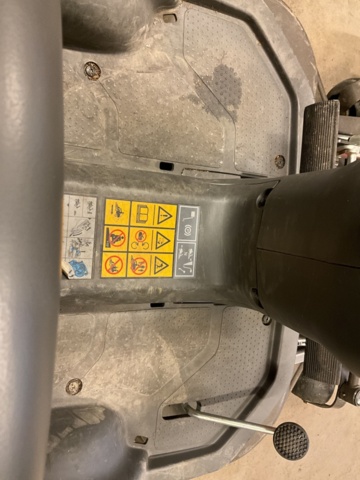 1406875-13 Husqvarna Rider R420TSX AWD - 2020