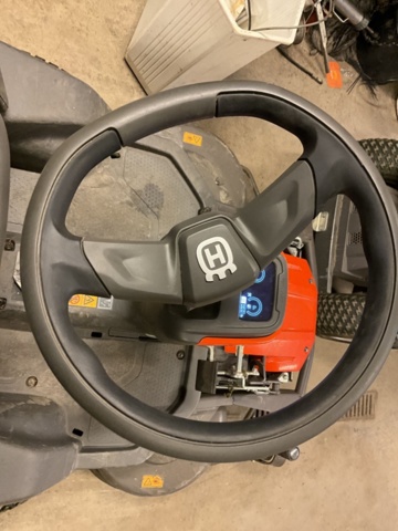 1406875-14 Husqvarna Rider R420TSX AWD - 2020