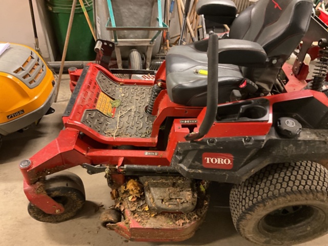 1406880-6 Gräsklippare TORO  Z Master 4000   112 tim