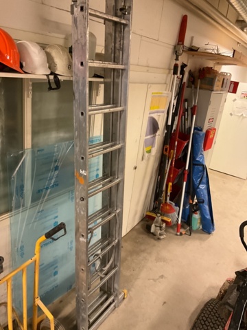 1406885-6 Större trappstege