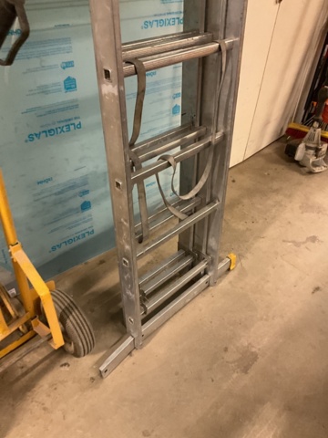 1406885-7 Större trappstege