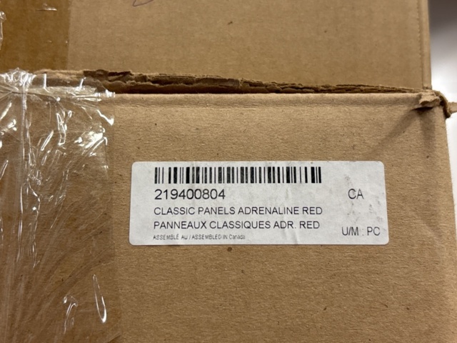 1409386-19 Lot with accessories in the category - three-wheeled motorcycles (Ryker)