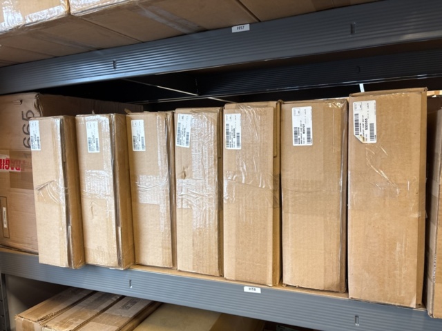 1409386-24 Lot with accessories in the category - three-wheeled motorcycles (Ryker)