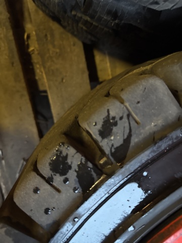 1321218-7 Truck tires with rims 2pcs