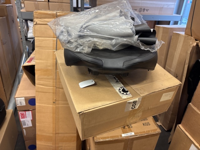 1409387-26 Lot with various spare parts/components - ATV/SSV