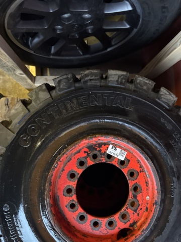 1321219-4 Truck tires winter with rim