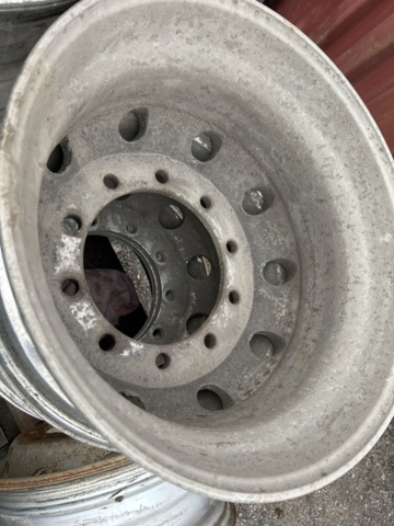 1454751-51 Parti med diverse delar till lastbil och kärror