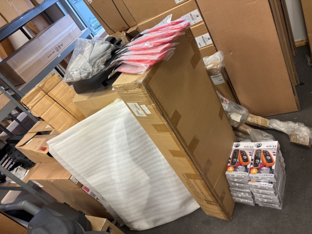 1409387-53 Lot with various spare parts/components - ATV/SSV