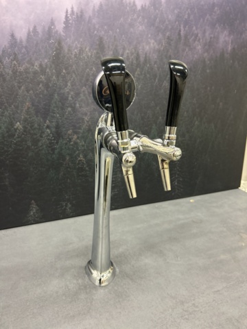 1435538-11 Bänk med vattenkylare, vattentapp och kaffemaskin