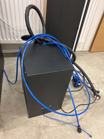 1435538-14 Bänk med vattenkylare, vattentapp och kaffemaskin