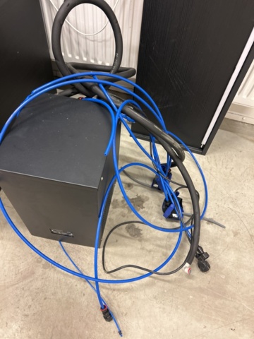 1435538-16 Bänk med vattenkylare, vattentapp och kaffemaskin