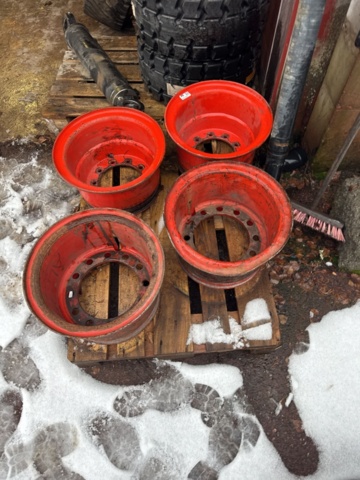 1321223-3 Truck rims 4pcs